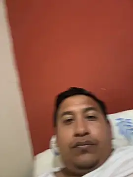 Snapshot of dannybs05 chatting on September 15, 2025, 7:09 am dannybs05 online show from September 15, 2025, 7:09 am