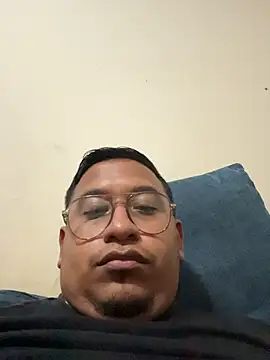 Snapshot of dannybs05 chatting on November 14, 2025, 6:06 am dannybs05 online show from November 14, 2025, 6:06 am