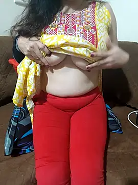 Snapshot of sassy_aly007 chatting on November 6, 2025, 6:56 pm sassy aly007 online show from November 6, 2025, 6:56 pm