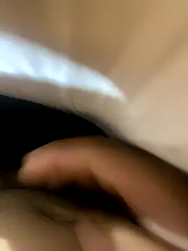 Snapshot of RangingWarranty chatting on November 17, 2025, 1:15 pm RangingWarranty online show from November 17, 2025, 1:15 pm