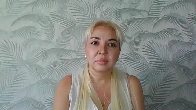 Snapshot of Thirieli chatting on October 16, 2025, 10:23 am Thirieli online show from October 16, 2025, 10:23 am