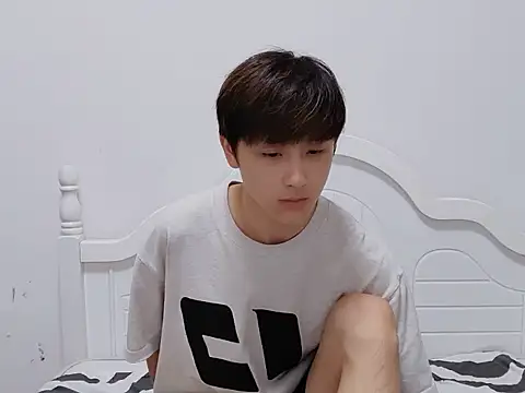 Snapshot of xiaoyi2563 chatting on September 15, 2025, 12:38 pm xiaoyi2563 online show from September 15, 2025, 12:38 pm