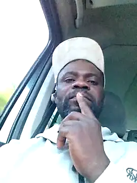 Snapshot of Kwasi-a chatting on September 17, 2025, 5:20 am Kwasi-a online show from September 17, 2025, 5:20 am
