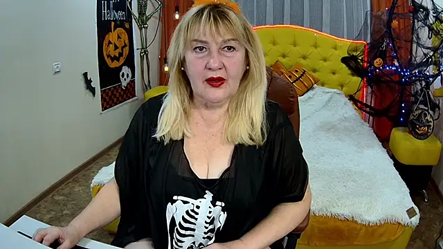 EmmaEllison online show from October 28, 2025, 7:18 am