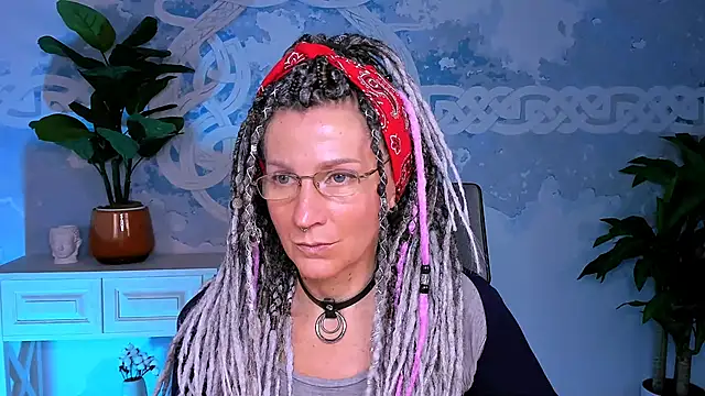 Snapshot of UmaSpace chatting on September 28, 2025, 1:07 pm UmaSpace online show from September 28, 2025, 1:07 pm