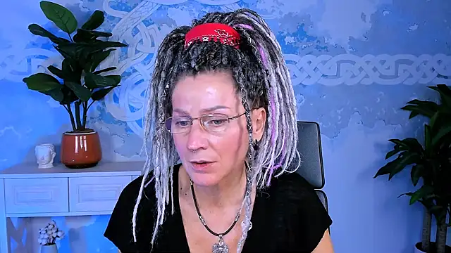 Snapshot of UmaSpace chatting on October 6, 2025, 5:08 am UmaSpace online show from October 6, 2025, 5:08 am