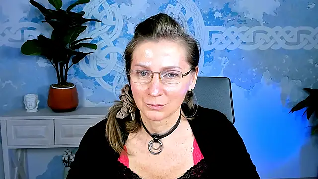 Snapshot of UmaSpace chatting on September 19, 2025, 1:15 pm UmaSpace online show from September 19, 2025, 1:15 pm