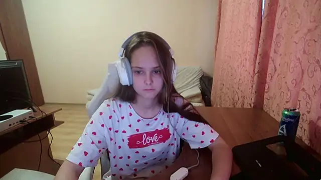 Snapshot of SharybbFace chatting on September 24, 2025, 3:07 pm SharybbFace online show from September 24, 2025, 3:07 pm