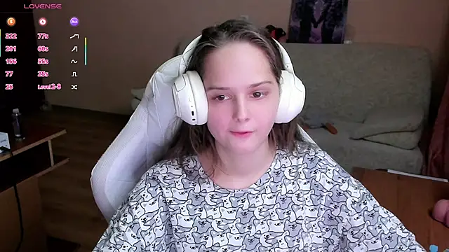 Snapshot of SharybbFace chatting on November 11, 2025, 3:07 pm SharybbFace online show from November 11, 2025, 3:07 pm