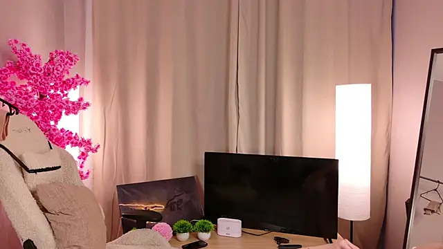 Flirty lee online show from October 27, 2025, 2:18 pm