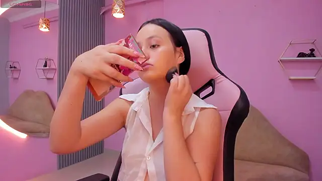 Snapshot of sofi__18_ chatting on February 28, 2026, 5:56 pm sofi 18 online show from February 28, 2026, 5:56 pm