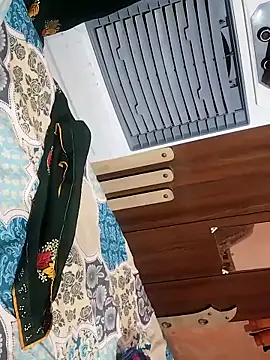 Snapshot of monarani5986 chatting on February 15, 2026, 4:17 pm monarani5986 online show from February 15, 2026, 4:17 pm