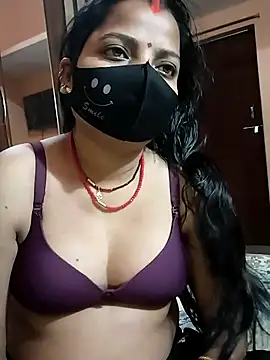 Snapshot of monarani5986 chatting on March 3, 2026, 5:09 pm monarani5986 online show from March 3, 2026, 5:09 pm