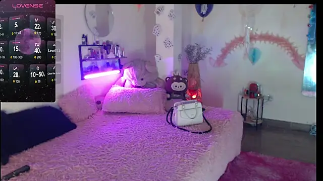 Snapshot of danny_1hotcute chatting on June 15, 2026, 12:27 pm danny 1hotcute online show from June 15, 2026, 12:27 pm