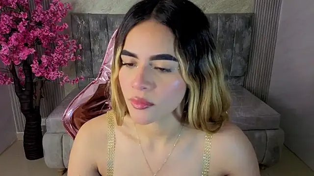 lilith4 s online show from October 25, 2025, 8:42 pm