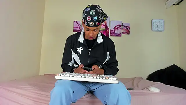 jordan mm420 online show from December 20, 2025, 8:33 pm