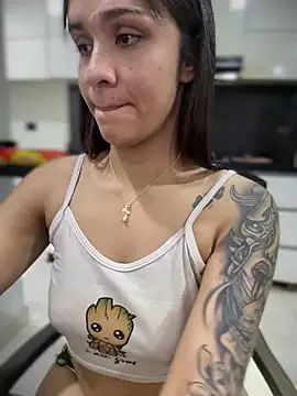 Snapshot of Isabella-Teen chatting on November 27, 2025, 2:12 am Isabella-Teen online show from November 27, 2025, 2:12 am