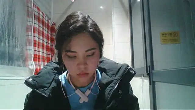 Snapshot of JennyCarpenter chatting on December 15, 2025, 10:32 am JennyCarpenter online show from December 15, 2025, 10:32 am