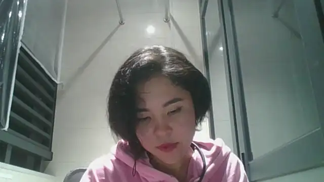 Snapshot of JennyCarpenter chatting on November 5, 2025, 12:30 pm JennyCarpenter online show from November 5, 2025, 12:30 pm