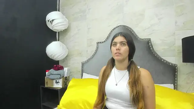 isabel 09 online show from July 20, 2026, 6:43 pm