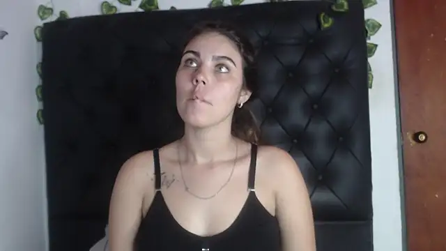 Snapshot of isabel_09 chatting on April 30, 2026, 7:21 pm isabel 09 online show from April 30, 2026, 7:21 pm