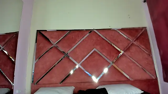 Snapshot of AggathaSanders_ chatting on October 18, 2025, 12:18 pm AggathaSanders  online show from October 18, 2025, 12:18 pm