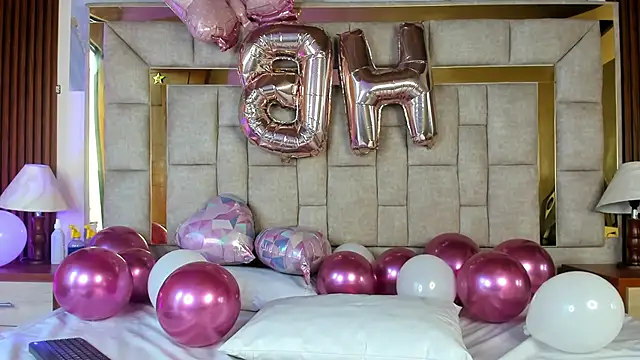 Snapshot of AggathaSanders_ chatting on October 26, 2025, 12:49 pm AggathaSanders  online show from October 26, 2025, 12:49 pm