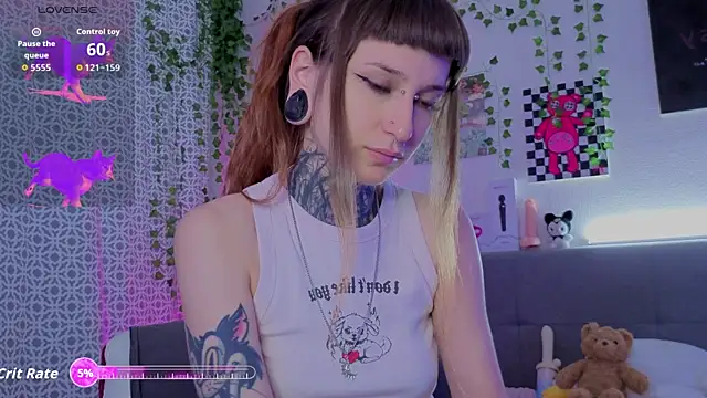 LilithPoison online show from July 3, 2026, 9:10 pm