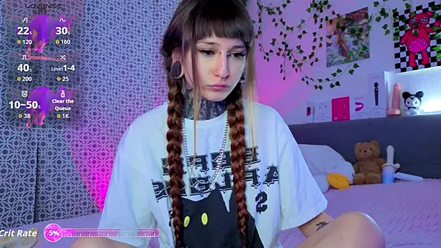 LilithPoison online show from April 23, 2026, 6:09 pm