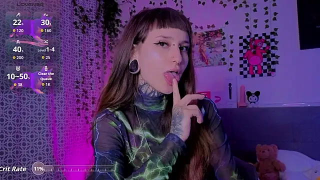 LilithPoison online show from July 4, 2026, 9:08 pm