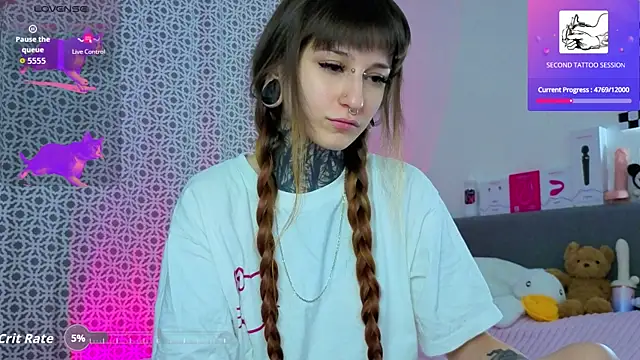 LilithPoison online show from April 3, 2026, 6:14 pm