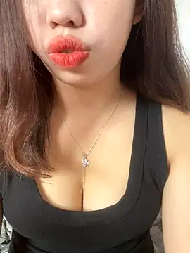 Snapshot of Rose-babyx chatting on October 27, 2025, 2:23 am Rose-babyx online show from October 27, 2025, 2:23 am