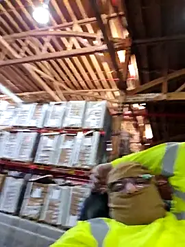 Snapshot of matatan0323 chatting on October 17, 2025, 5:37 pm matatan0323 online show from October 17, 2025, 5:37 pm