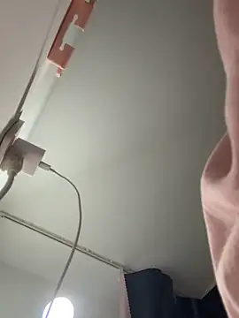 xiaobaimao6 online show from April 12, 2026, 5:05 pm