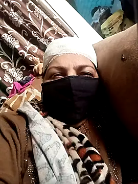 Love-890 online show from December 16, 2025, 4:06 am