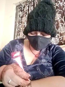 Love-890 online show from November 27, 2025, 8:04 am