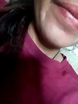 Aaisha-16 online show from April 16, 2026, 4:24 am