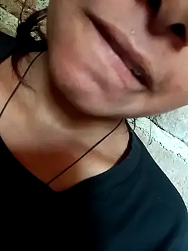 Aaisha-16 online show from March 26, 2026, 5:28 am