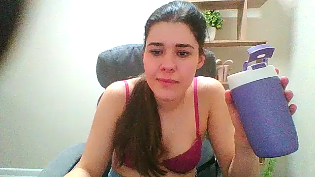 Snapshot of Joannia chatting on January 10, 2026, 9:26 am Joannia online show from January 10, 2026, 9:26 am