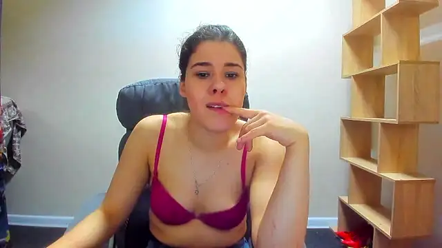 Snapshot of Joannia chatting on January 8, 2026, 8:20 am Joannia online show from January 8, 2026, 8:20 am