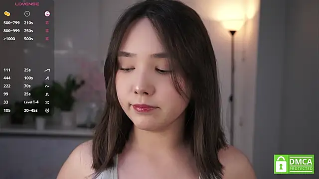 Snapshot of RenaeConnerley chatting on November 21, 2025, 5:17 am RenaeConnerley online show from November 21, 2025, 5:17 am