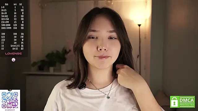 Snapshot of RenaeConnerley chatting on November 11, 2025, 4:07 am RenaeConnerley online show from November 11, 2025, 4:07 am