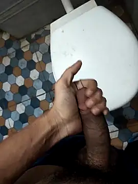 bold guy 1234 online show from February 15, 2026, 8:52 pm