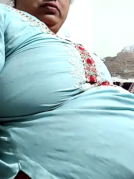 Mmm143 online show from March 18, 2026, 2:26 am