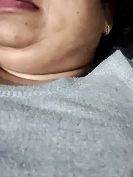 Mmm143 online show from February 20, 2026, 7:32 am