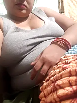 Mmm143 online show from February 19, 2026, 6:16 pm