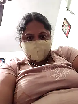 Mmm143 online show from December 14, 2025, 4:56 pm