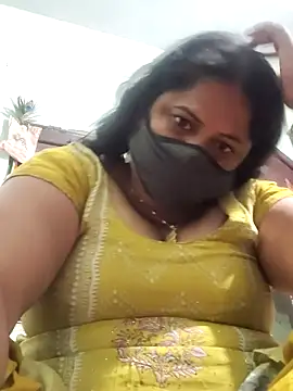 Mmm143 online show from October 26, 2025, 1:06 am