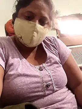 Mmm143 online show from November 26, 2025, 6:24 am