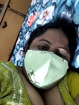 Mmm143 online show from October 26, 2025, 1:33 pm